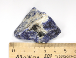 Содалит, необработанный "дикий" образец, Намибия (40*38*30 мм, 39 г) №26699