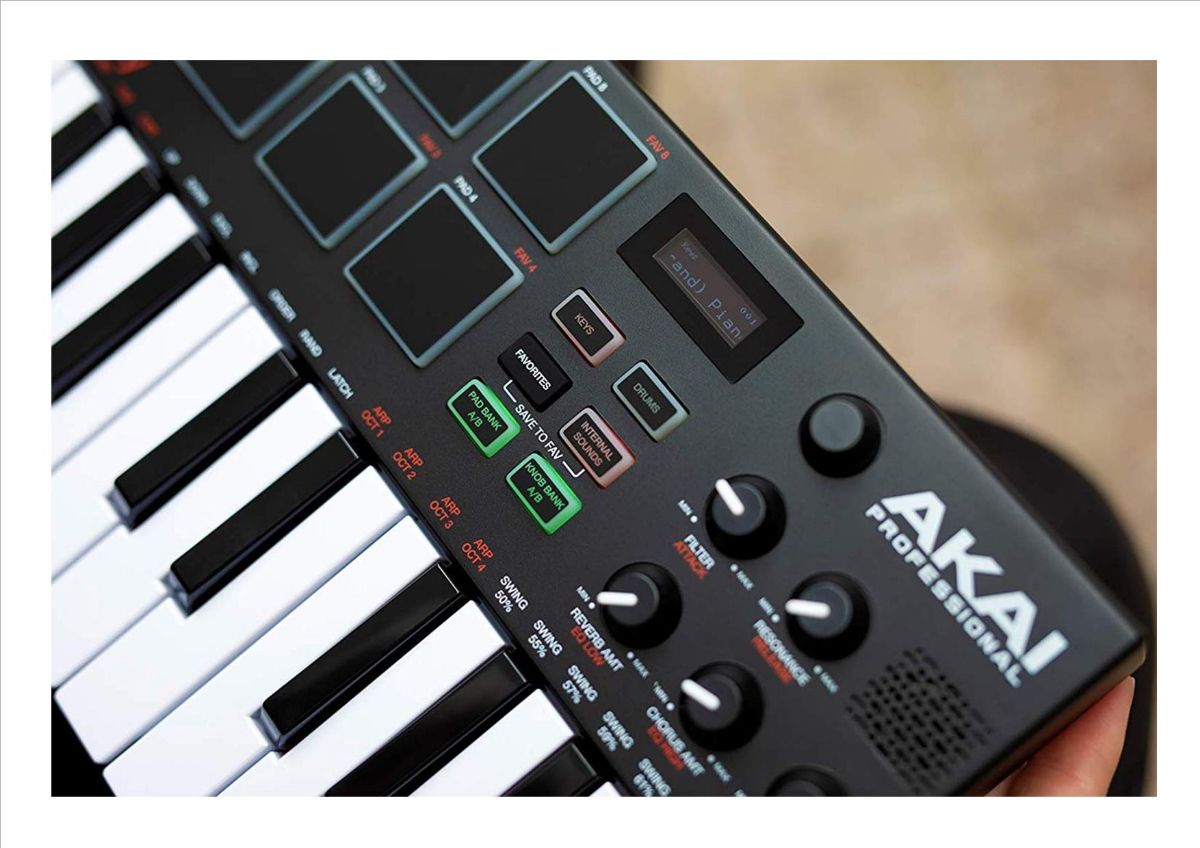 Фото дисплея AKAI MPK mini