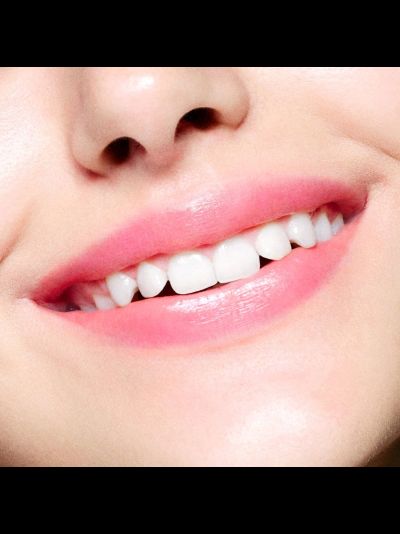 ARTISTRY GO VIBRANT™ Увлажняющий бальзам для губ