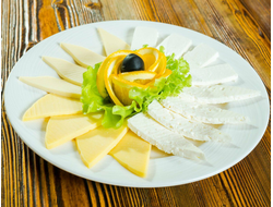 Ассорти кавказских сыров