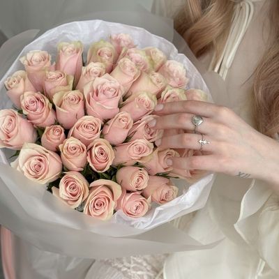 Букет из 35 нежно-розовых роз