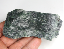 Серпентин, необработанный, дикий образец, Россия, КЧР, Урупский район (90*47*10 мм, 50 г) №37602