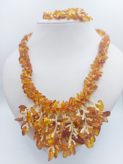 Комплект из Чешского бисера с натуральным янтарем 10979 ,10980