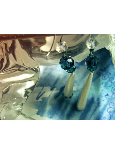 Принцесса Миядзаки. Серьги-капли с хрустальными бусинами и чешским бисером