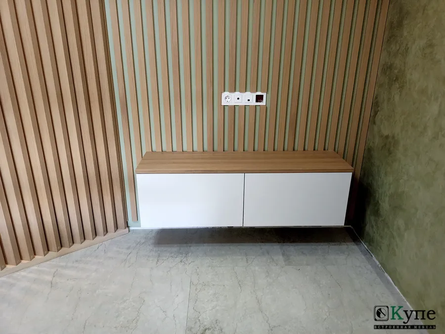 024 Тумба подвесная и декоративные рейки