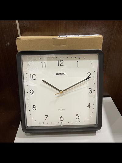 Настенные часы Casio IQ-152-1
