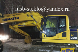 Вклейка стекла кузовного правого возле стрелы на экскаватор Komatsu PC 220 8-я серия