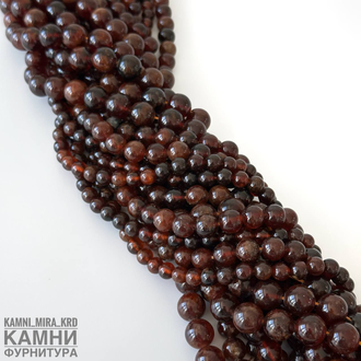 Гранат гессонит, шары 10,3-10,5 мм с трещиноватостью, цена за нить 19 см