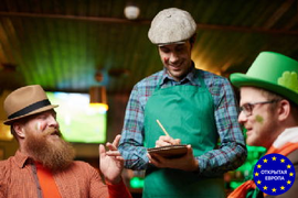 Работа официантом в Польше фото