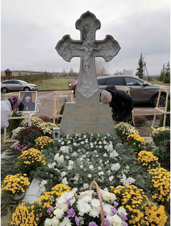 Гранитный комплекс 24 крест Игумен Петр эксклюзивный