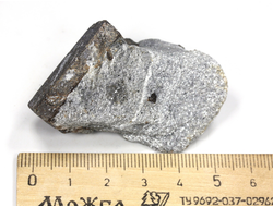 Ставролит, сросток кристаллов "косой крест" на сланце, Россия, Кольский п-ов (55*30*29 мм, 56 г) №26075