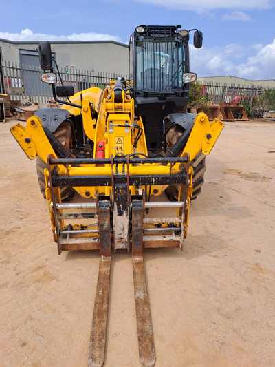Телескопический погрузчик JCB 535-125, 2023 год