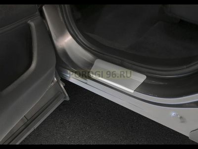 Накладки на пороги для Honda CR-V 2017-