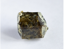 Вилуит, кристалл, Якутия (16*12*12 мм, 5,3 г) №18715