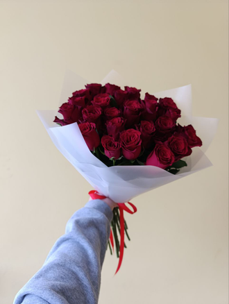 Букет из 25 красных роз