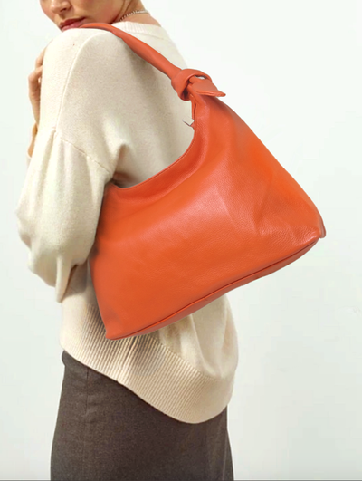 (АРТИКУЛ: 10148/2/5) СУМКА-МЕШОК ЖЕНСКАЯ, БОЛЬШАЯ, НАТУРАЛЬНАЯ КОЖА, ЯРКО-ОРАНЖЕВАЯ, ЧЕРЕЗ ПЛЕЧО *