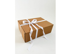 Огромная подарочная коробка GILEV 52x38x22 см с наполнителем и белой лентой