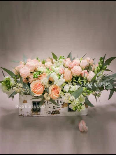 Кашпо "Pionlike"