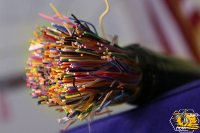 Компания «Вторкабель» осуществляет прием телефонного кабеля на лом по высоким ценам. Мы покупаем телефонный кабель в изоляции и предлагаем выгодные условия.