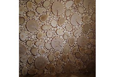 Оформление стены в спальне городской квартиры. Монтаж spilcenter.com