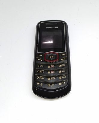 Неисправный телефон Samsung GT-C3010 (нет АКБ, не включается)