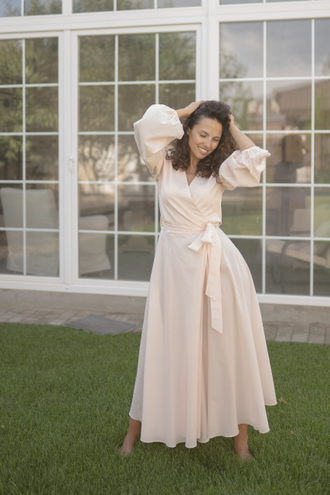 Будуарное платье-халат с поясом (персиковое)