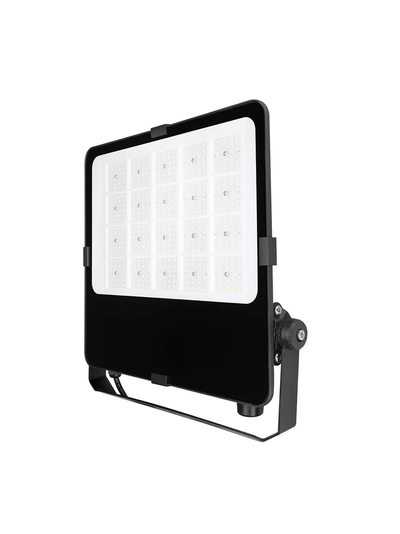 Светодиодный прожектор мощностью 140 лм/Вт