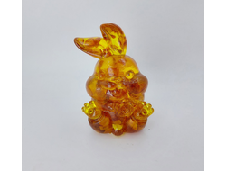 Сувенир "Заяц с цветком"