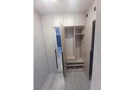 шкафы распашные