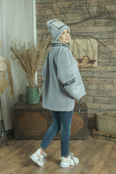 Меховая куртка цвет серо-голубой модель 104