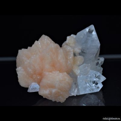 Апофиллит и стильбит (ААА).