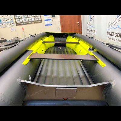 Моторная лодка Таймень NX 3800 НДНД PRO MAX фальшборт желтый/черный