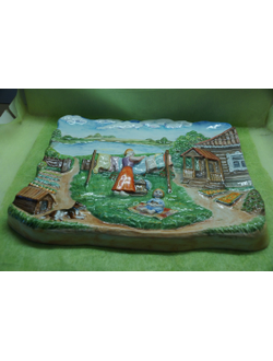 Во дворе (панно)