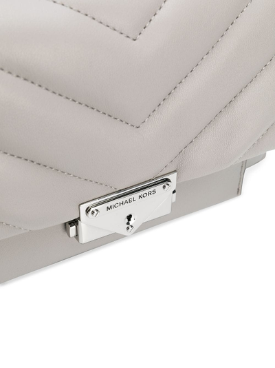 Серая стеганая сумка майкл корс
