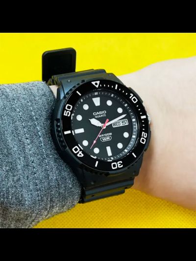 Часы Casio MRW-230H-1E1