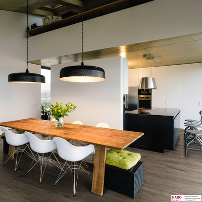 Декор ламината Haro Tritty 200 Aqua Дуб Венето Мокка 537373 в интерьере кухни