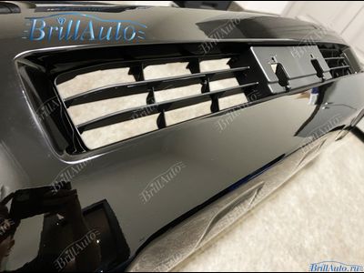 Передний бампер Toyota Land Cruiser 200 12-15 черный (202)