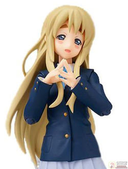 Фигурка фигма Цумуги Котобуки (figma Kotobuki Tsumugi School Uniform Ver.)