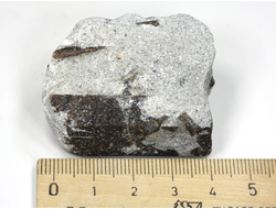 Ставролит, сросток кристаллов "косой крест" на сланце, Россия, Кольский п-ов (43*35*20 мм, 43 г) №26080