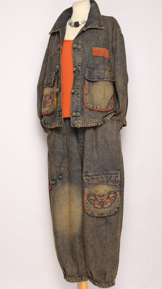 Костюм: джинсовка и джинсы "НАШИВКИ УЗЕЛКИ" серо-синий р.46-52