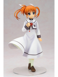 Фигурка  1/7 Наноха Такамати (Takamachi Nanoha School Uniform)