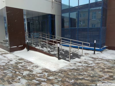 ограждение пандуса из нержавеющей стали