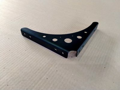 Кронштейн полки угловой с отверстиями