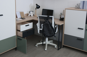 ЛИБЕРТИ Письменный стол С1 (1400) с ящиками