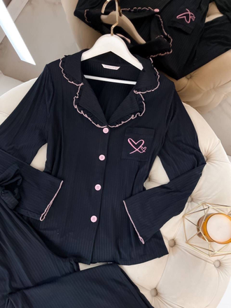 Пижама Виктория Сикрет с сердечком цвет черный