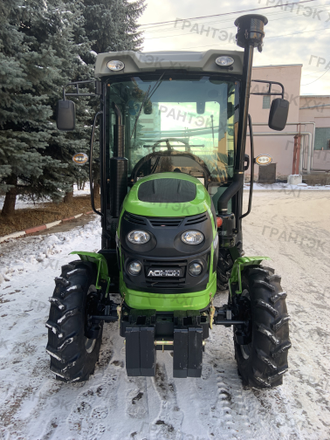 Трактор Sadin AOMOH SD 604 с кабиной