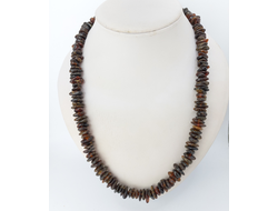 Бусы простые из темно-зеленого янтаря