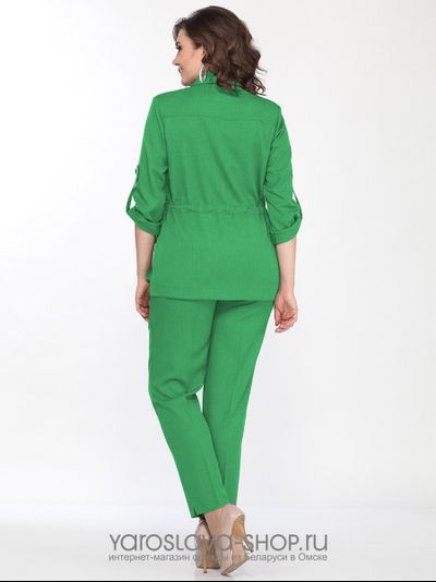 Брючный костюм ярко-зеленого цвета