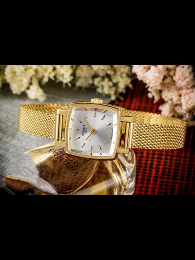 Швейцарские часы Tissot T058.109.33.031.00