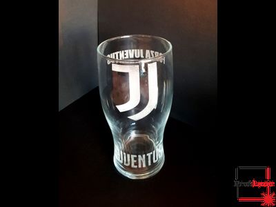 Пивной бокал с гравировкой "Ювентус"